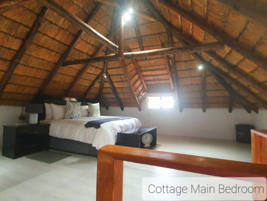 cottage-main-bedroom